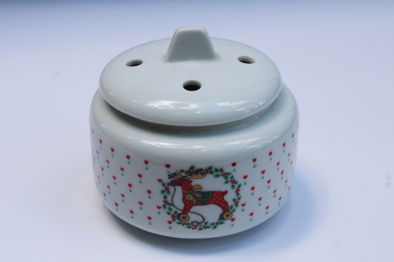photo of 80s vintage ceramic potpourri pot, jar w/ lid Christmas reindeer pull toy print  #1