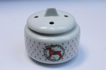 catalog photo of 80s vintage ceramic potpourri pot, jar w/ lid Christmas reindeer pull toy print 