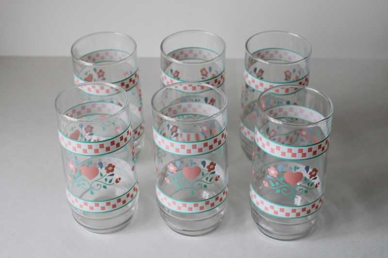 photo of 80s vintage hearts & checkerboard print drinking glasses, Indiana glass country kitchen glassware #2