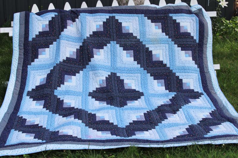 photo of 80s vintage log cabin patchwork quilt queen size bedspread shades of blue & navy #1