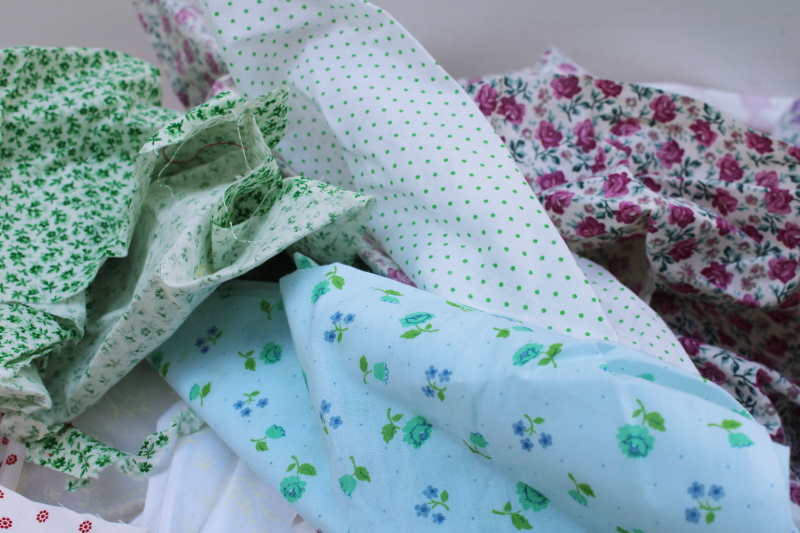 photo of 9 pounds of vintage fabric scraps, cotton prints, floral calico, gingham, girly cottagecore retro #7