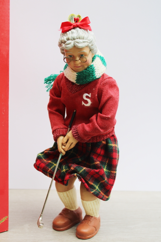 photo of 90s vintage Clothtique Possible Dreams Mrs Claus lady golfer While Santa's Away figurine in box  #2
