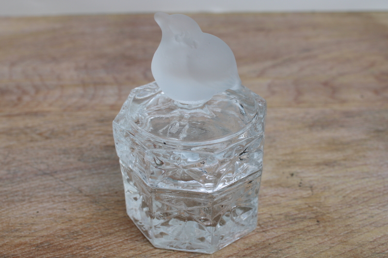 photo of 90s vintage Hofbauer Byrdes crystal, tiny trinket box w/ frosted glass bird #2