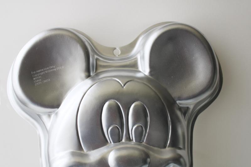 photo of 90s vintage Wilton Disney Mickey Mouse mini cakes & large Mickey head cake pan #3