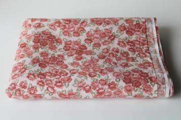 catalog photo of 90s vintage cotton fabric, blush pink roses country girly floral print 