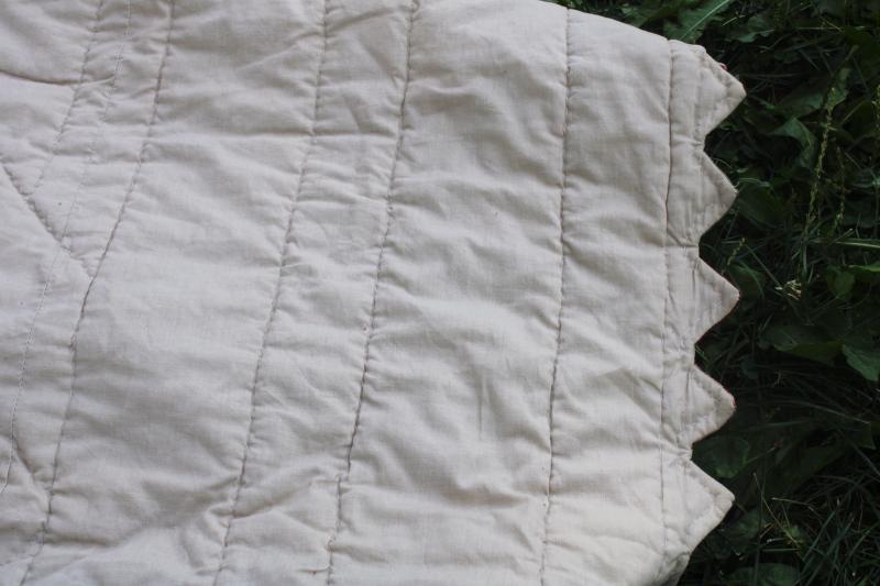 photo of 90s vintage hand stitched cotton quilt, queen size bedspread w/ flowers & vines #2