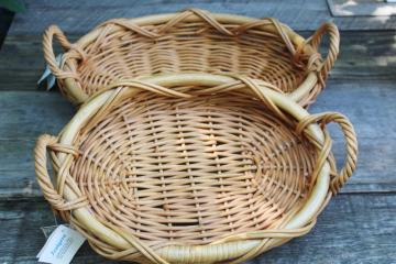 catalog photo of 90s vintage rattan trays new w/ tags, nesting large & small basket weave woven trays 