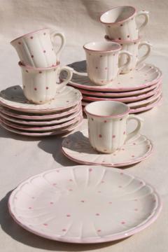 catalog photo of Alcobaca Portugal pottery, demitasse espresso coffee cups & plates, pin dots in pink