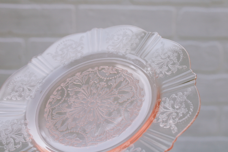 photo of American Sweetheart MacBeth Evans pink depression glass plates 1930s vintage set of 4 bread & butter #3