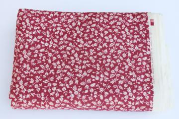 Ameritex Country Classics vintage quilting weight cotton fabric, leaves & berries cranberry red