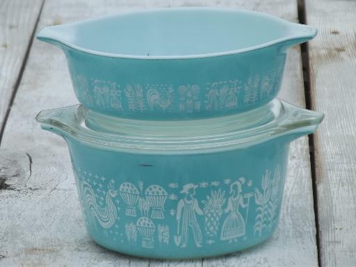 photo of Amish butter print  Pyrex casseroles, vintage aqua blue & white Pyrex #1