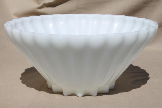 photo of Anchor Hocking Rachel pattern vintage milk glass star shape bowls & large salad bowl #2