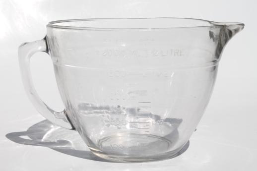 photo of Anchor Hocking microwave safe clear glass measuring pitcher, spouted batter bowl #2