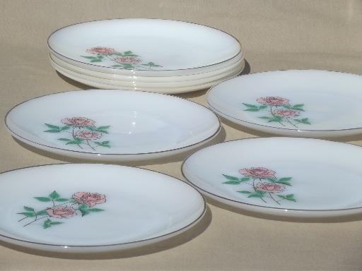 photo of Anniversary Rose pattern 60s vintage Fire King glass dinner plates set #1