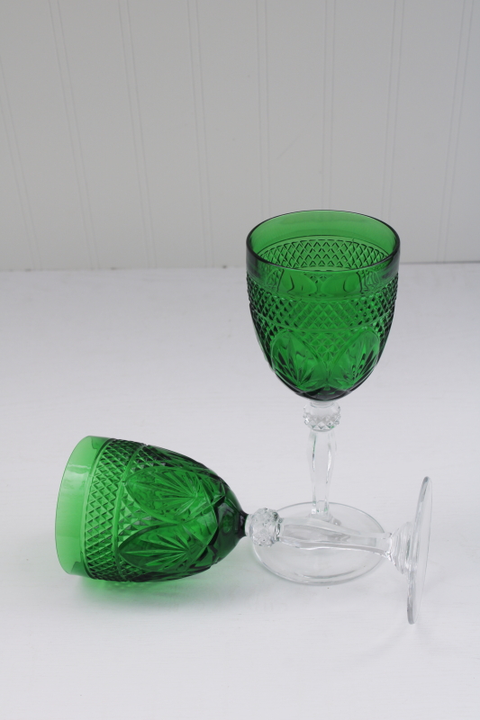 photo of Antique pattern emerald green clear stem glass goblets, water or wine glasses vintage Arcoroc stemware #3