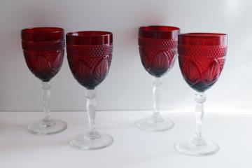 Antique pattern ruby red glass goblets, water or wine glasses vintage Luminarc France