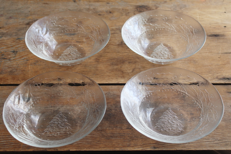 photo of Arcoroc Christmas tree holly border vintage crystal clear glass bowls set of 4  #3