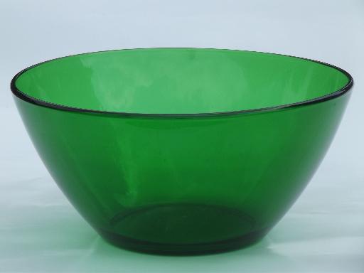 photo of Arcoroc French kitchen glass salad bowl, retro forest green colored glass #1