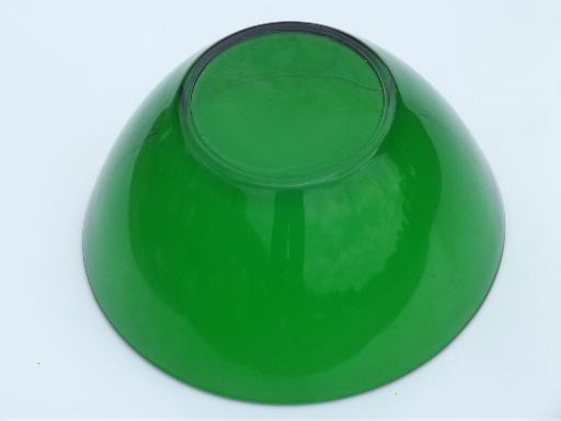 photo of Arcoroc French kitchen glass salad bowl, retro forest green colored glass #3