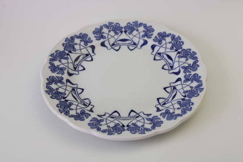 photo of Arts & Crafts antique vintage ironstone plate blue & white Roycroft style Onondaga OP Co Syracuse china  #1