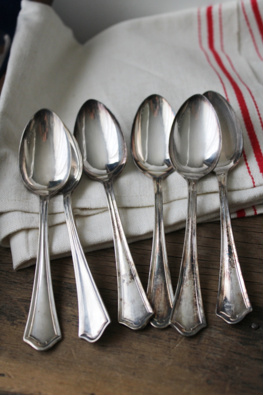 photo of Ashley AKA Vernon 1920s vintage Oneida silver plate flatware set in wood case #12