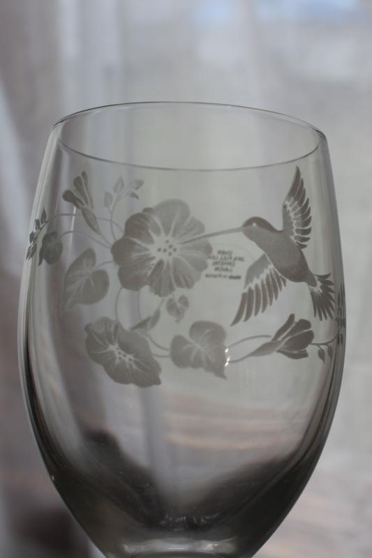 photo of Avon Hummingbird etched crystal wine glasses w/ frosted stems, made in France 80s 90s vintage #2