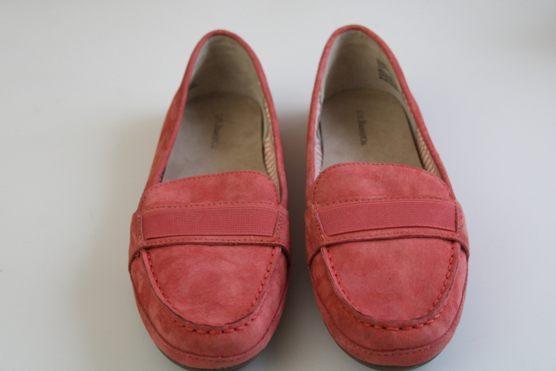 photo of Bass Becky preppy penny loafers womens size 10 slip on driving mocs flats coral suede leather #6