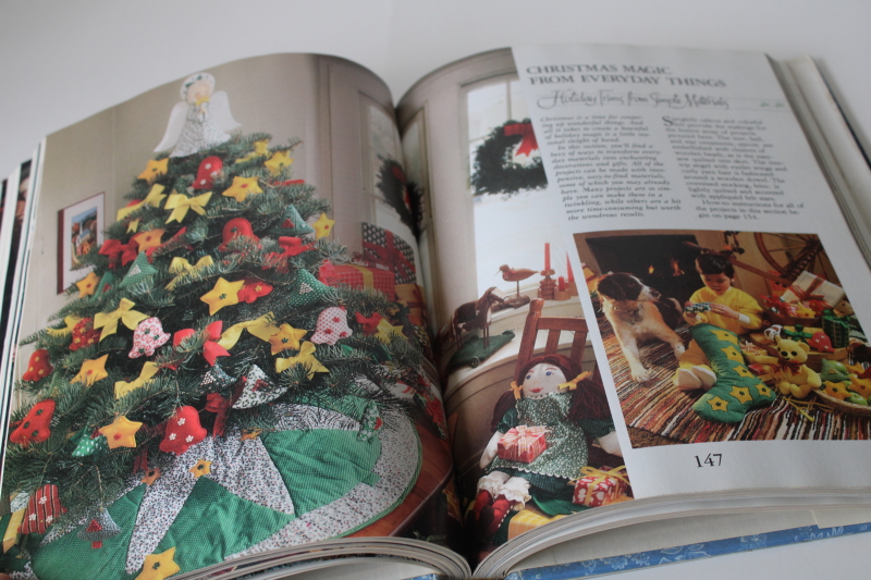 photo of Better Homes & Gardens vintage 1984 American Christmas, holiday recipes, crafts gifts & decorations  #4