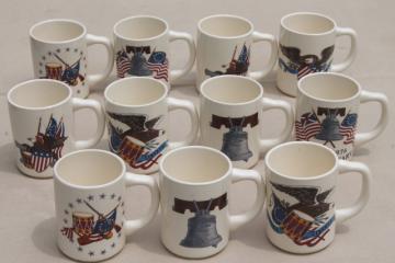 catalog photo of Bicentennial vintage USA patriotic mugs, ceramic coffee cups w/ American flags & emblems