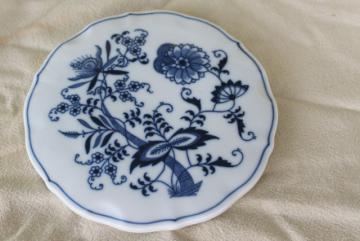 catalog photo of Blue Danube onion or meissen pattern porcelain trivet, vintage blue & white china