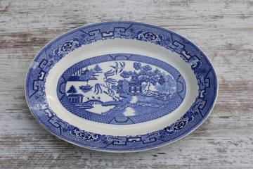 catalog photo of Blue Willow Homer Laughlin platter 13 3/4 inches, mid century vintage blue & white china 