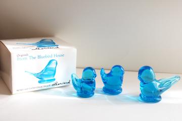 catalog photo of Bluebirds of Happiness family, vintage glass blue bird figurines lot, Leo Ward Ron Ray