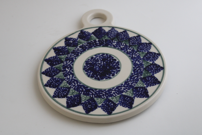 photo of Boleslawiec Polish pottery cheese board or large round trivet w/ hanger handle #1