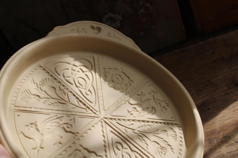photo of Brown Bag stoneware shortbread mold, emblems of Ireland, Scotland, Wales, England #3