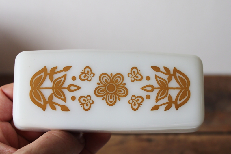 photo of Butterfly Gold Pyrex butter dish 70s vintage, plain white butter plate w/ print pattern lid  #4