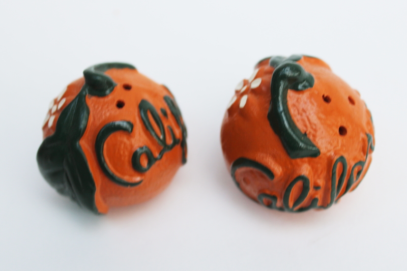 photo of California oranges, 1950s vintage S&P shakers collectible souvenir from road trip travel days  #3