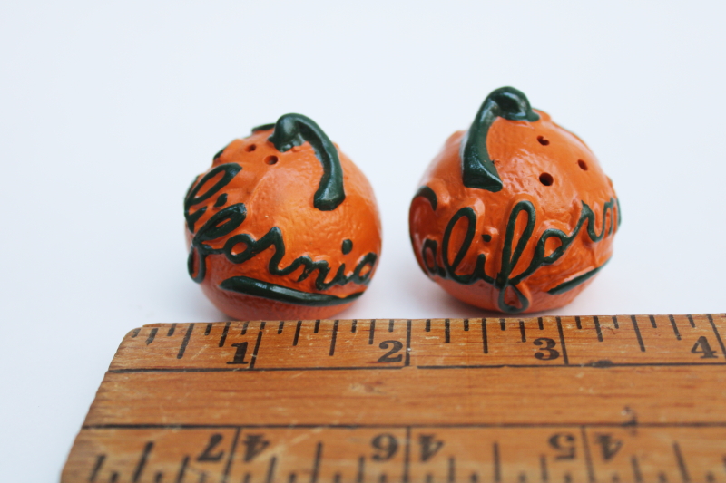 photo of California oranges, 1950s vintage S&P shakers collectible souvenir from road trip travel days  #5