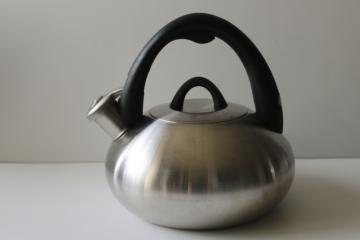 Calphalon stainless tea kettle, whistling teakettle 4402 2 quart size 