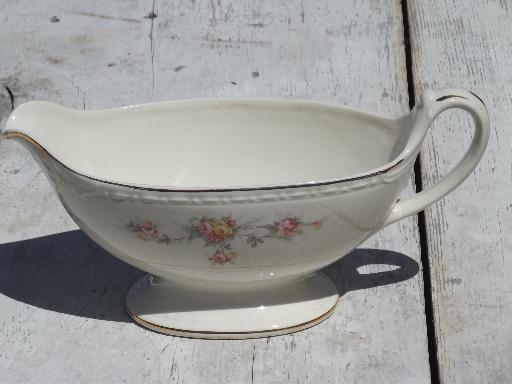 photo of Cashmere Georgian gravy boat and underplate, vintage Homer Laughlin china #2