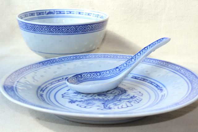 photo of Chinese blue & white rice grain porcelain, vintage bowls, spoons, plates made in China #4