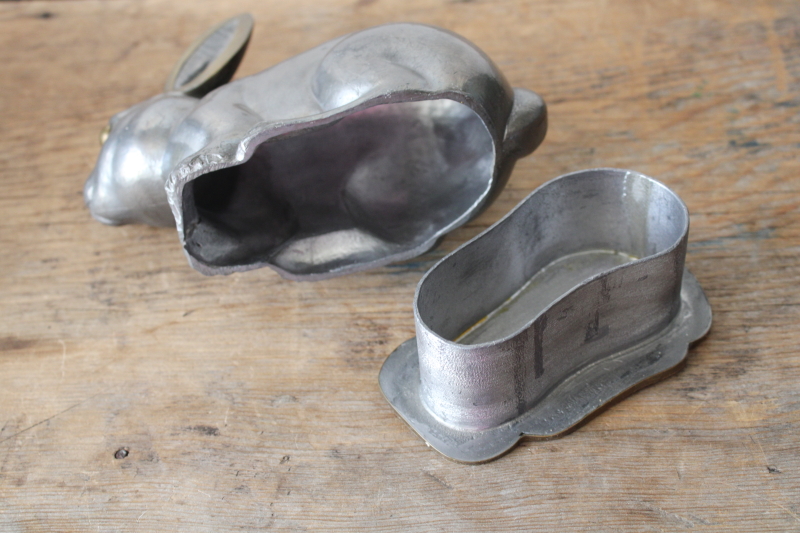 photo of Chinese rabbit covered box figurine, pewter metal w/ brass details, vintage Neiman Marcus decor  #5