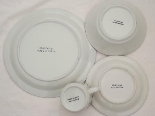 photo of Christmas china set w/ Santa in sleigh, holiday stoneware dishes for 4 #5