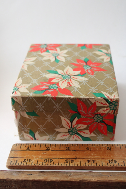 photo of Christmas gift box, 1930s 40s vintage gift wrap, poinsettia printed cardboard box w/ lid #4