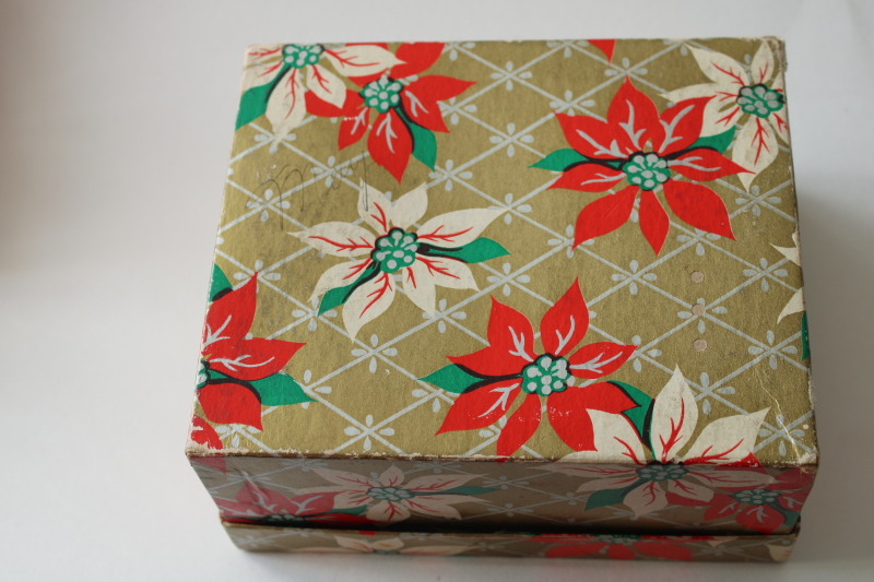 photo of Christmas gift box, 1930s 40s vintage gift wrap, poinsettia printed cardboard box w/ lid #5