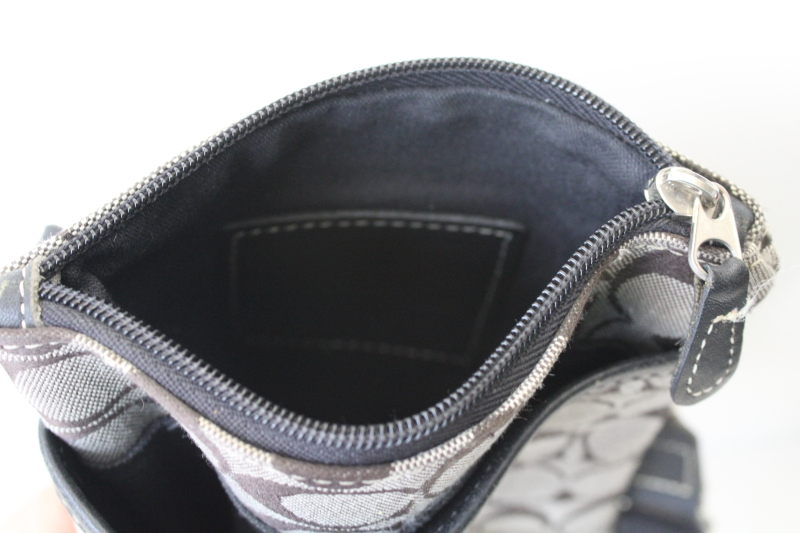 photo of Coach signature black trim crossbody shoulder bag, small purse good used condition #4