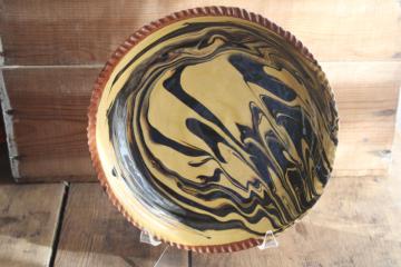 catalog photo of Colonial Williamsburg reproduction slip glaze pottery pie pan, marbled brown yellow ware red clay plate