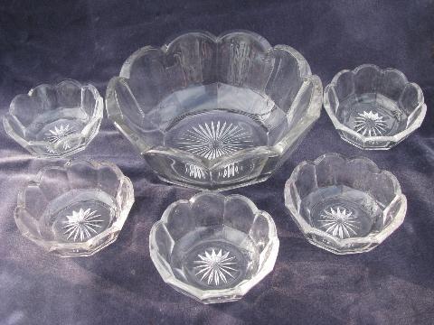 photo of Colonial pattern early 1900s vintage pressed glass berry bowls #1