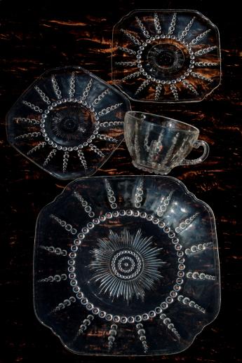 photo of Columbia bubble pattern vintage Federal depression glass dishes set for 4 #2