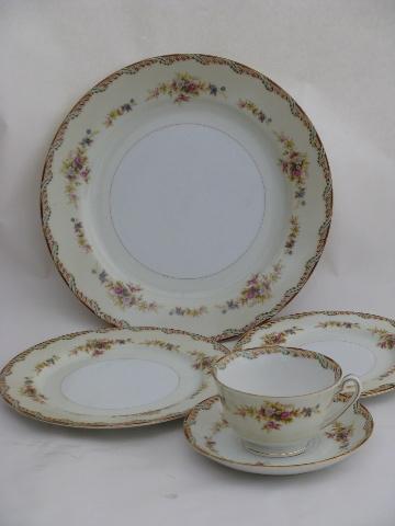 photo of Corinthia vintage Made in Japan dinner service for 8, National china #2