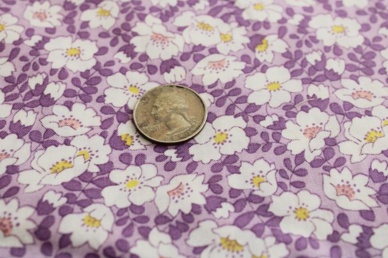 photo of Cranston Print Works VIP fabric vintage reproduction lavender flowered quilting cotton  #2